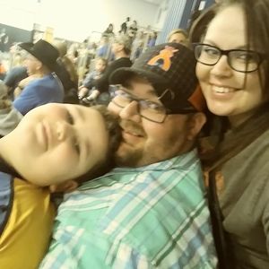 Meet your Posher, Adrianna